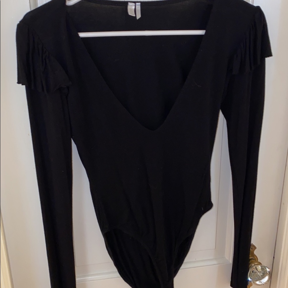 V neck long sleeve body suit